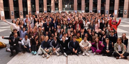 Gli studenti riuniti al Parlamento europeo a Strasburgo per l'European Student Assembly (ESA)