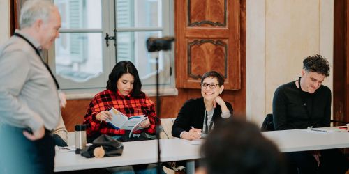 Relatori durante un evento presso la Fondazione Alma Mater Ticinesi