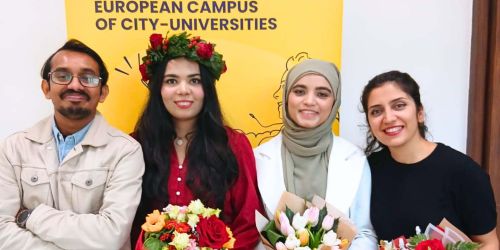 I quattro laureati del joint master "Lifeline": Rashedul, Hamna, Adina, Bita