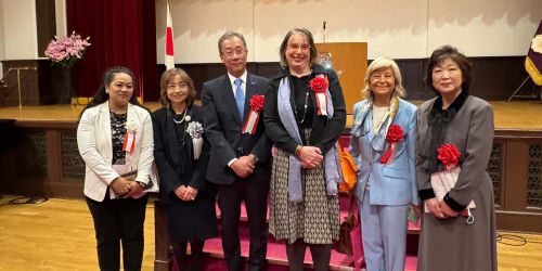 Paola Bernardi (2^a da destra) alla celebrazione per i 150 anni della Ochanomizu University