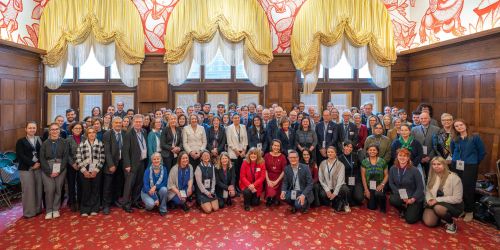 Foto di gruppo dei partecipanti all'incontro "Reinventing Campus Democracy"