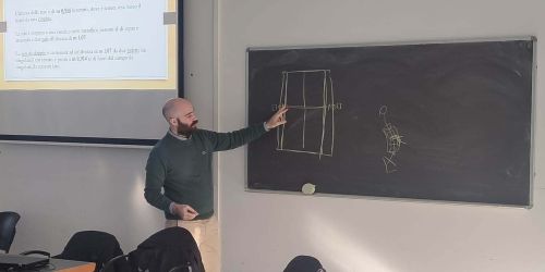Un momento delle lezioni del corso "Teoria, Tecnica e Didattica Sport Individuali - Tennis"