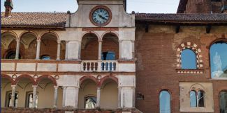 Palazzo del Broletto di Pavia, facciata