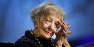 Wislawa Szymborska, primo piano