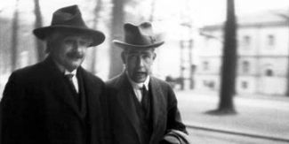 Albert Einstein e Niels Bohr