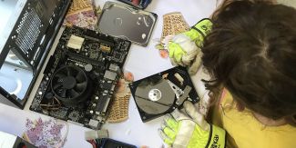 Laboratorio "Smonting" al Museo della Tecnica Elettrica