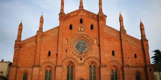 Facciata della Chiesa di Santa Maria del Carmine