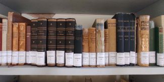 Parte del Fondo Lockwood presso la Biblioteca del Dipartimento di Musicologia e Beni Culturali.