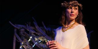 Stefania Santececca nei panni di "Circe"