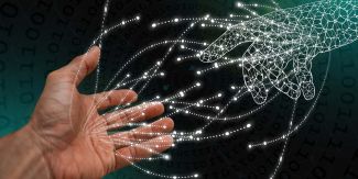 Mano umana incontro "mano" dell'intelligenza artificiale