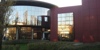 Biblioteca "Tamburo" e Palazzo "melanzana" presso la Polo di Ingegneria