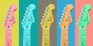 Paletta e manico di una chitarra riprodotto 5 volte in 5 colori diversi