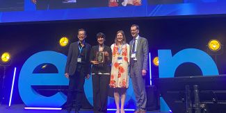 Da sinistra: Victor Fung, presidente della Movement Disorder Society; Enza Maria Valente, Università di Pavia; Christine Klein, presidente della sezione europea e David Burn, presidente eletto