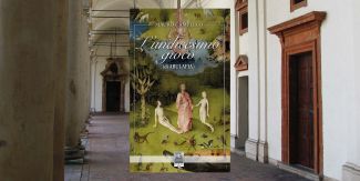 Copertina del libro "L'undicesimo gioco (di Abulafia)". Sullo sfondo porticato del cortile interno del Collegio Borromeo.
