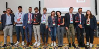 Team bioRESTART 4.0 con il premio