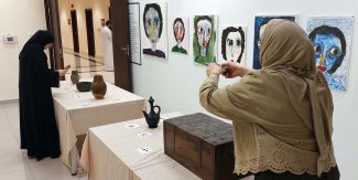 Partecipanti durante le attività di acquisizione fotografica presso la sede dell'ICCROM