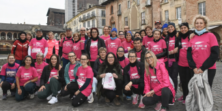 Foto di gruppo dei partecipanti all'evento "Just the Woman I Am" del 2025 a Pavia