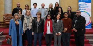 Foto di gruppo dei relatori e degli organizzatori di "Margini al centro"