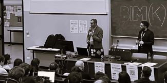 Il prof. Penna e il prof. Sellaro durante l'incontro BIM di fronte alla platea dei partecipanti