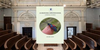 Copertina libro "Le Zigene dell’Appennino Pavese", sullo sfondo l'Aula Spallanzani