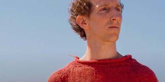 Primo piano di Arturo (Simone Zambelli), il giovane protagonista di "Misericordia"