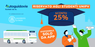 Grafica promozionale di Autoguidovie in collaborazione con l'Università di Pavia. Su sfondo azzurro, un autobus di linea e illustrazioni di studenti e studentesse in festa. Il testo annuncia uno sconto del 25% riservato agli studenti e alle studentesse UniPv, specificando che l'offerta è disponibile solo tramite App.