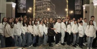 Uno dei cori delle scuole greche che prenderanno parte all'evento