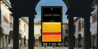 Copertina del libro "Mark Rothko. Genoforme", sullo sfondo chiostro del Collegio Ghislieri