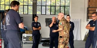 Un momento della lezione tenuta dal Tenente psicologo della CRI Militare