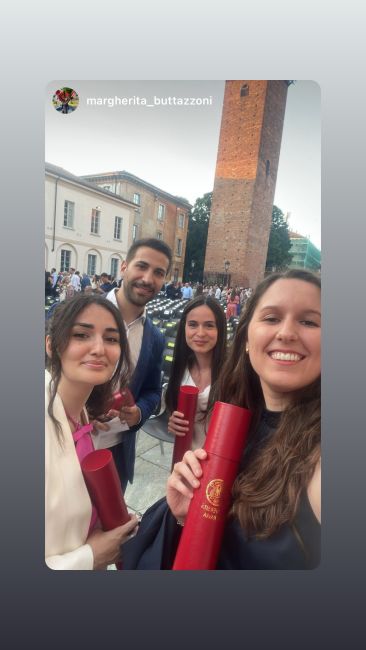 Una selezione di immagini condivise tra le numerose stories su Instagram dai nostri laureati.