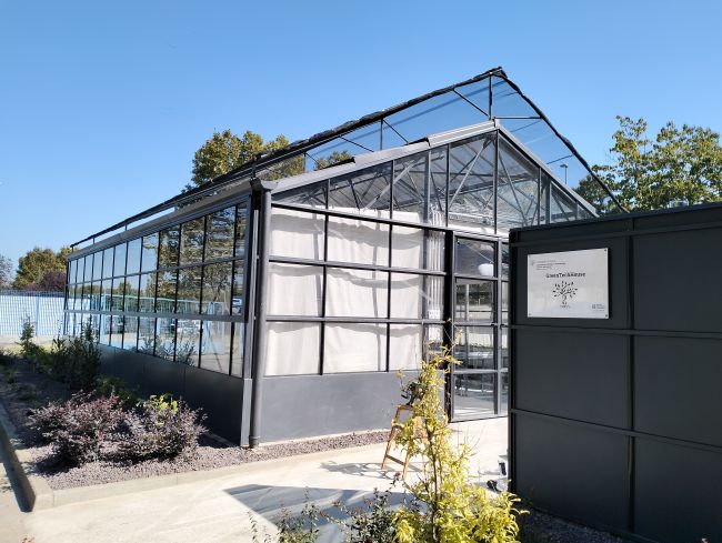 Serra GreenTechHouse, esterno