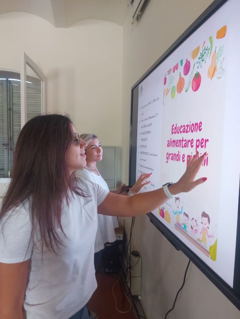 Attività durante l'evento “Educazione alimentare per grandi e piccini” 