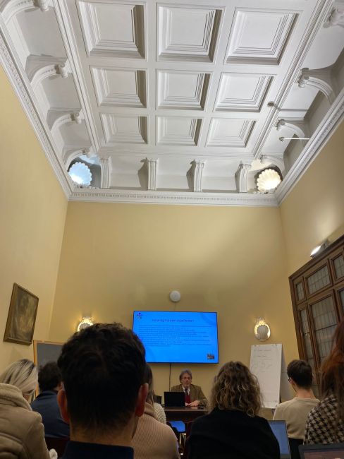 Platea e relatore durante il Corso "Marketing dei vini sostenibili"