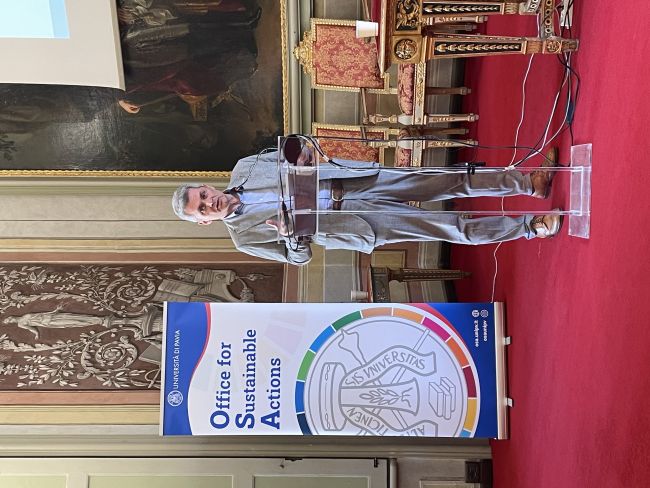 Il Sindaco Fabrizio Fracassi durante la presentazione del Report di Sostenibilità UniPv 2023.