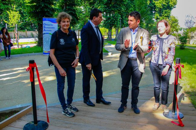 Il Magnifico Rettore Francesco Svelto con Cristina Montomoli, Gabriella Cusella e Antonio Bobbio Pallavicini