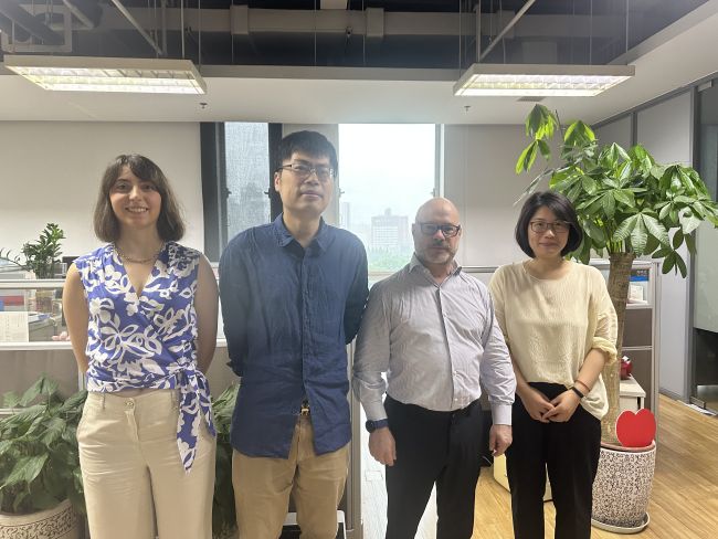 La riunione ufficiale con il Prof. Qu Chen, Deputy Director for International Exchange & Cooperation Office della Tongji University di Shanghai.