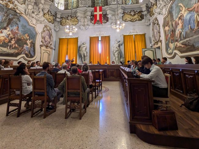 Sala Consiliare del Comune di Pavia durante il primo incontro del progetto CHARME