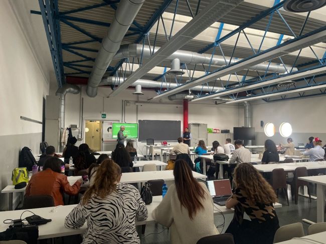 Momento di formazione durante la la summer school EC2U "B.SuRe: Building Sustainable Reuse"