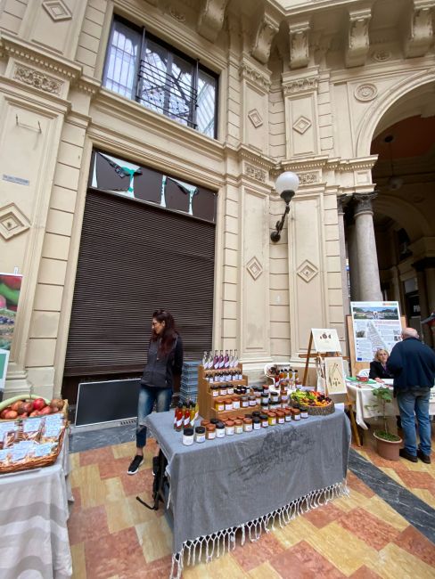 Stand alla mostra mercato "Se mi mangi mi conservi"