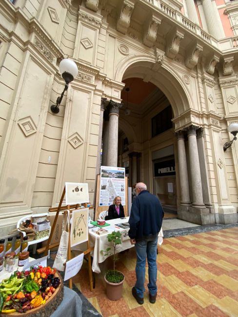 Stand alla mostra mercato "Se mi mangi mi conservi"
