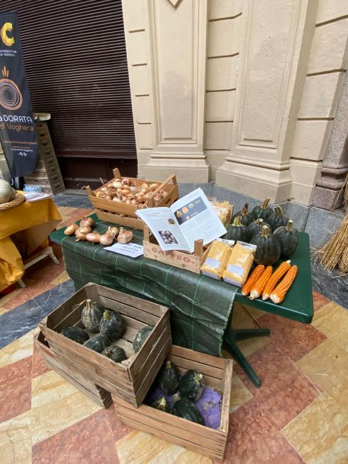 Stand alla mostra mercato "Se mi mangi mi conservi"