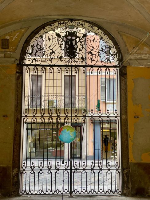 Esposizione "Rea (anti)monumentale: Azioni tra città e Oltrepò rurale" presso i cortili UniPv