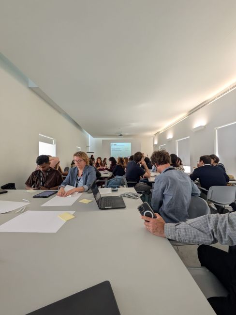 Attività in corso fra i gruppi di lavoro delle università dell'Alleanza durante il Forum