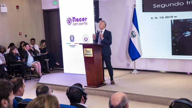 Il Dott. Luigi Avolio, chirurgo urologo pediatrico presso l'IRCCS San Matteo di Pavia.