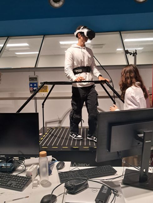 Prova con simulatori con realtà virtuale e aumentata