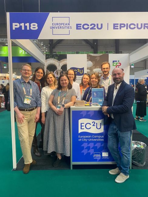 UniPV e partner EC2U allo stand /  UniPV and partner EC2U at the stand