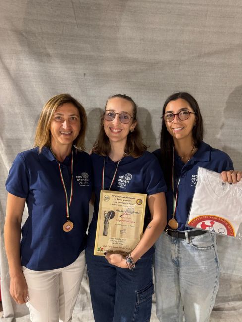 Il team della squadra femminile del CRAL Ateneo Pavia