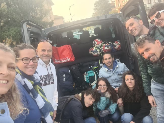 La partenza della squadra di volley del CRAL Ateneo Pavia APS