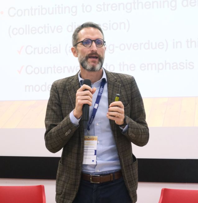 Il prof. Francesco Costamagna parla di Active Citizenship Education