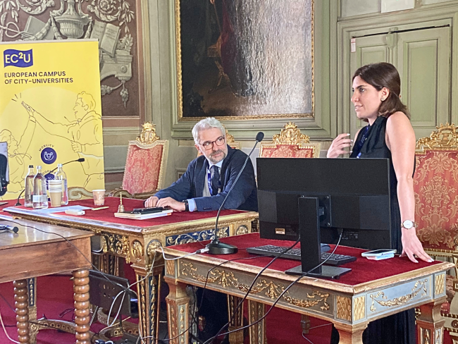 Maya Mousallieh presenting her thesis during the event